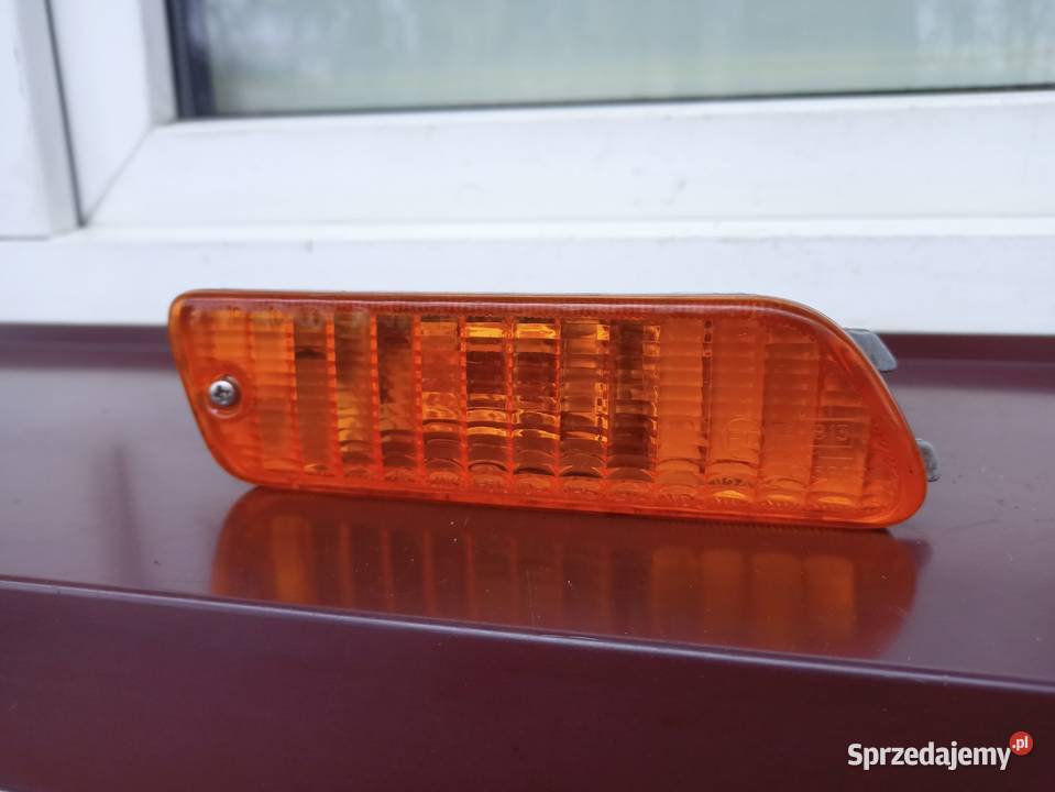 Kia Sephia kierunkowskaz kierunek prawy pasażera Sieradz
