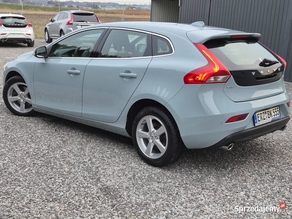 Volvo V40 20 benzyna 152Inscription Ostrowiec Świętokrzyski