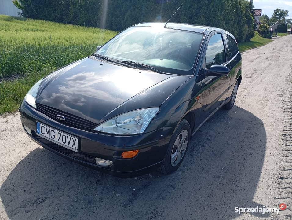 Ford Focus 14 16V 2001 Granatowy manualna Wronowy
