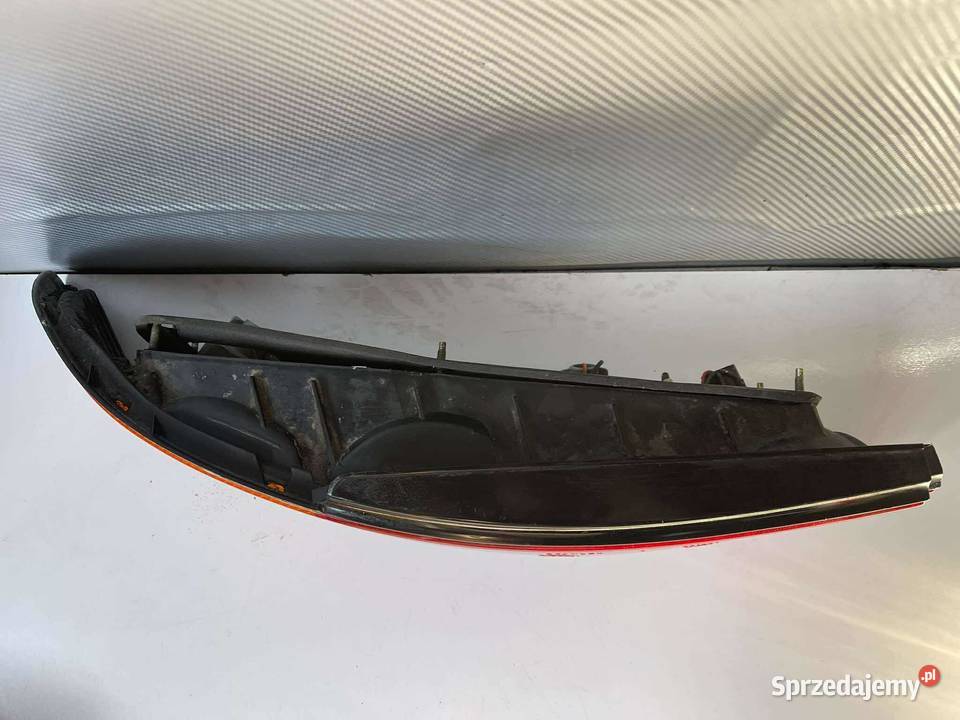 MAZDA 323F LEWA LAMPA LAMPA TYŁ Ostroróg