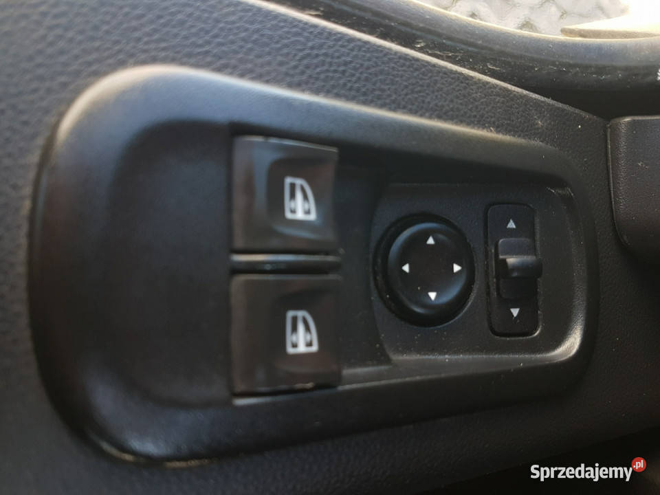 Renault Master KONTENER 8EP 422x223x222 KLIMA bluetooth Poręba