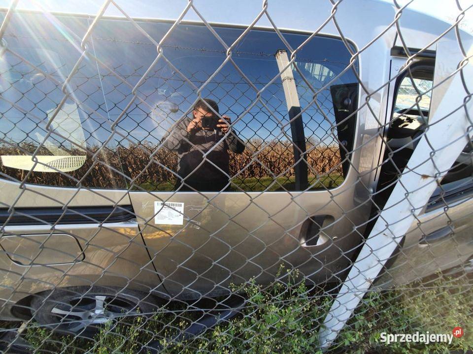 DRZWI PRZESUWNE PRAWE DACIA DOKKER TEHNK Lipno