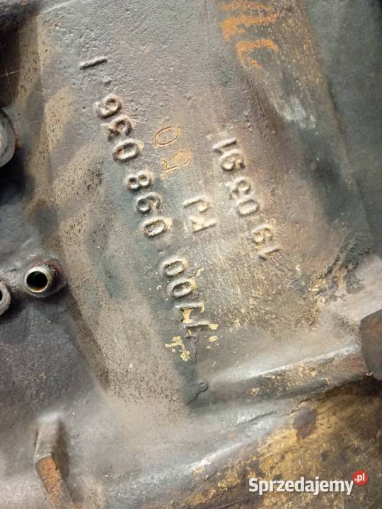 Obudowa skrzyni biegówmostu Renault 10354 106 54 Olsztyn sprzedam