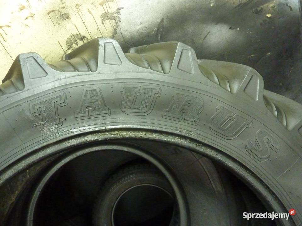 2x Opona używana rolnicza 136R38 TAURUS POINT 8 Zaścianki