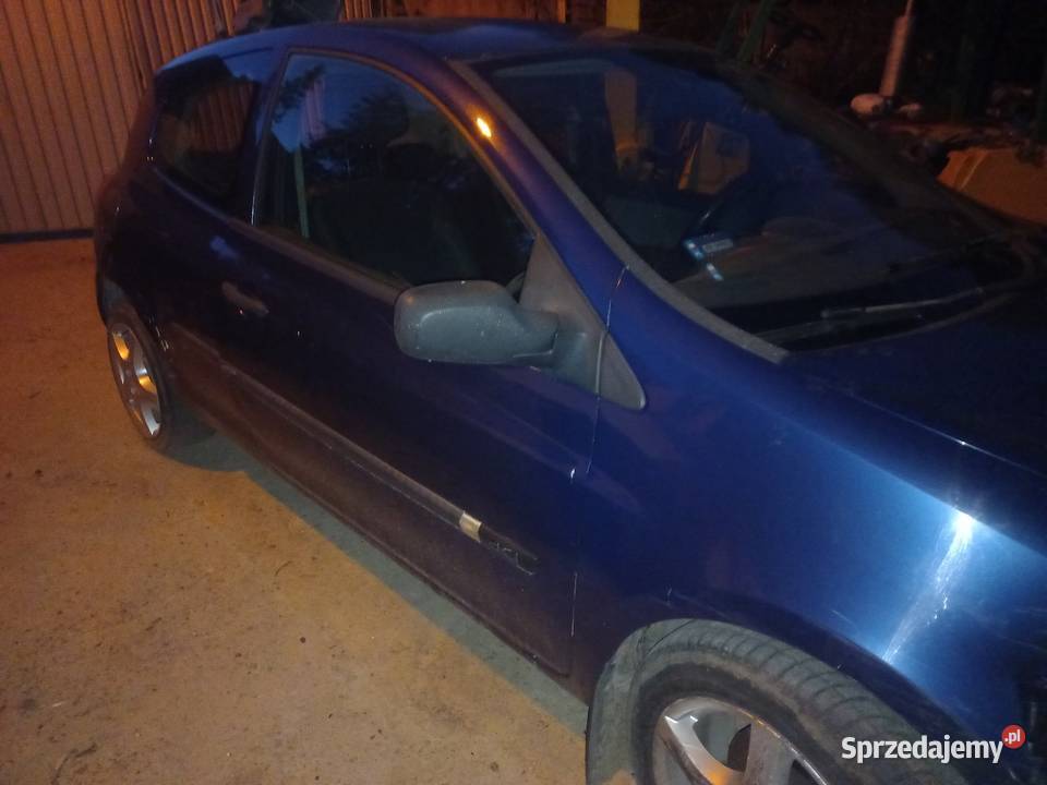 Części Renault Clio 3 lampy błotnik drzwi silnik Iwanowice Dworskie sprzedam
