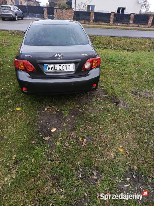 Toyota Corolla e15 Roszczep