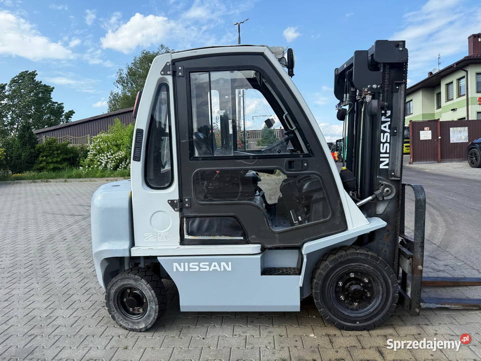 wózek widłowy diesel NISSAN FD25 2500 330m Działoszyn