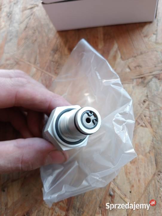 czujnik ciśnienia DeutzFahr filtrze hydrauliki Koszanowo