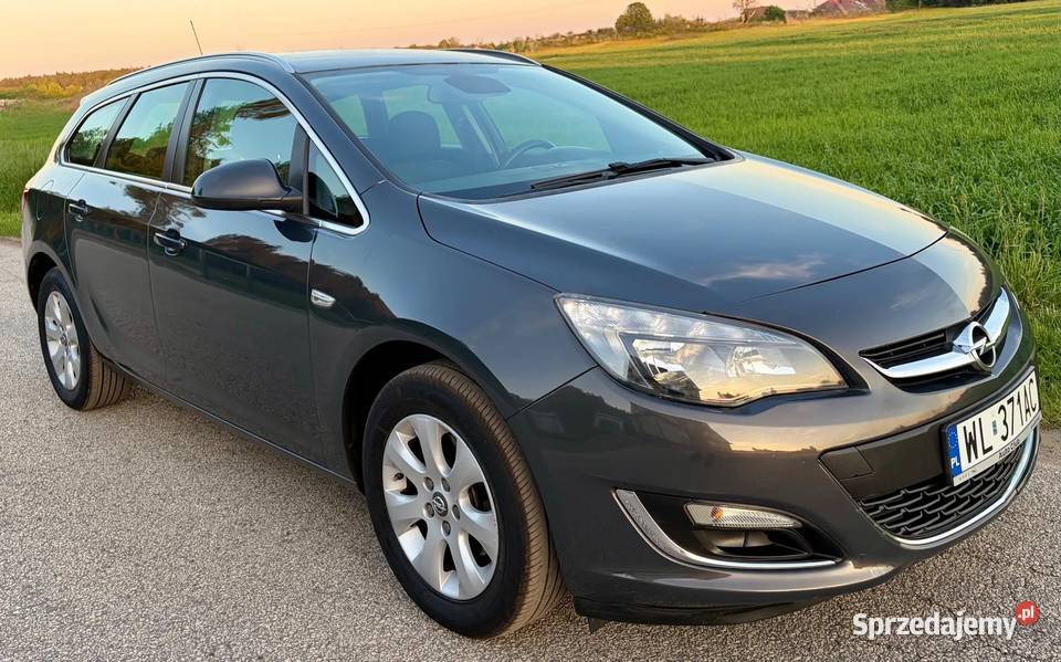 OPEL ASTRA Kombi 2014 Oryginał duży SERWIS Warszawa