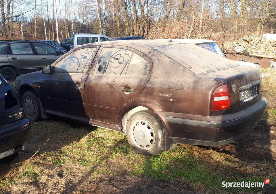 Skoda Octavia 16 silnik 15 remoncie czarne autoalarm Celestynów sprzedam
