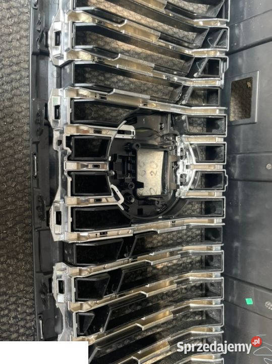 Volvo Xc60 II lift 21 atrapa grill przód Kozubszczyzna sprzedam