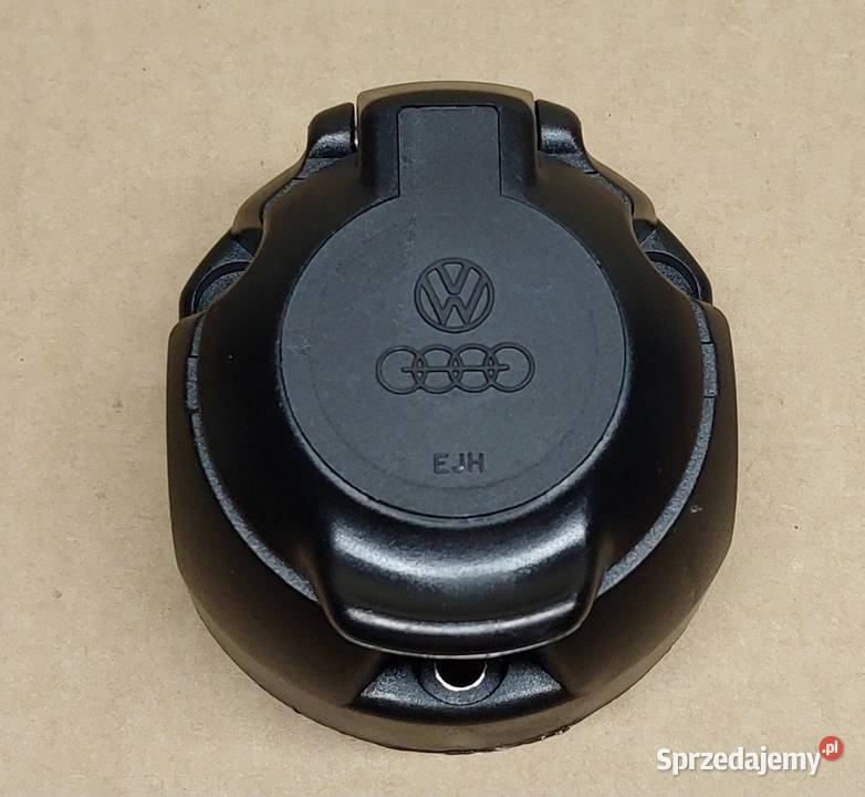 OBUDOWA GNIAZDO HAKA 13 PIN VW AUDI Mielęcin