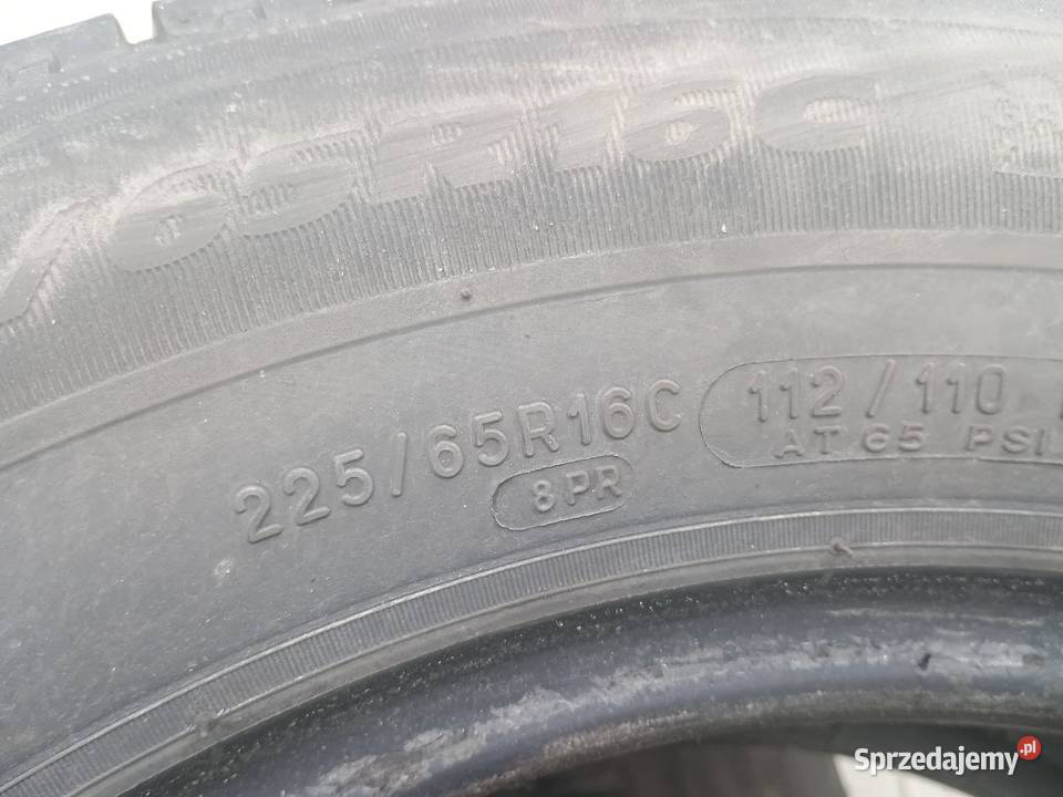 Michelin agilis 22565R16C 225 65 16 C 89mm DOT Radom