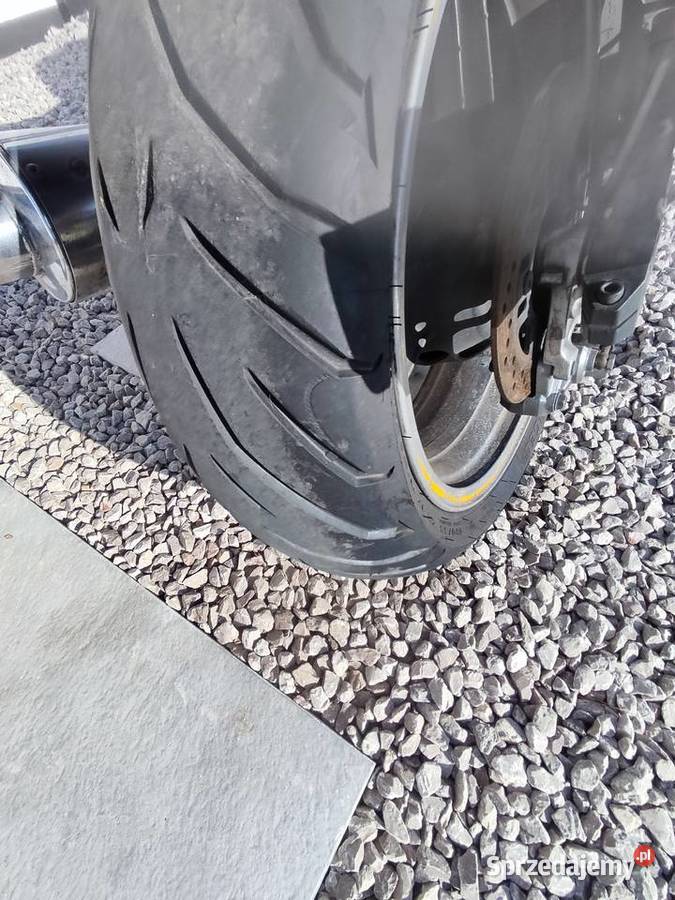 Szybki Turystyk Kawasaki ZZR 1100 Antonina