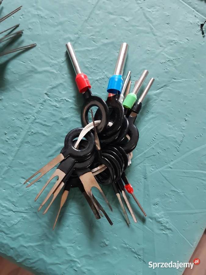 Zestaw wycinaków do łączników P38 łódzkie Wiśniowa Góra sprzedam