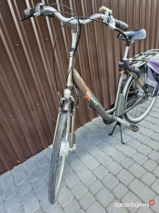 Rower elektryczny Giant Twist Dwie baterie Czarna Woda