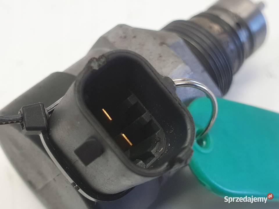 Volvo V70 III XC70 II 24 D5 CZUJNIK PALIWA zawór Chełm
