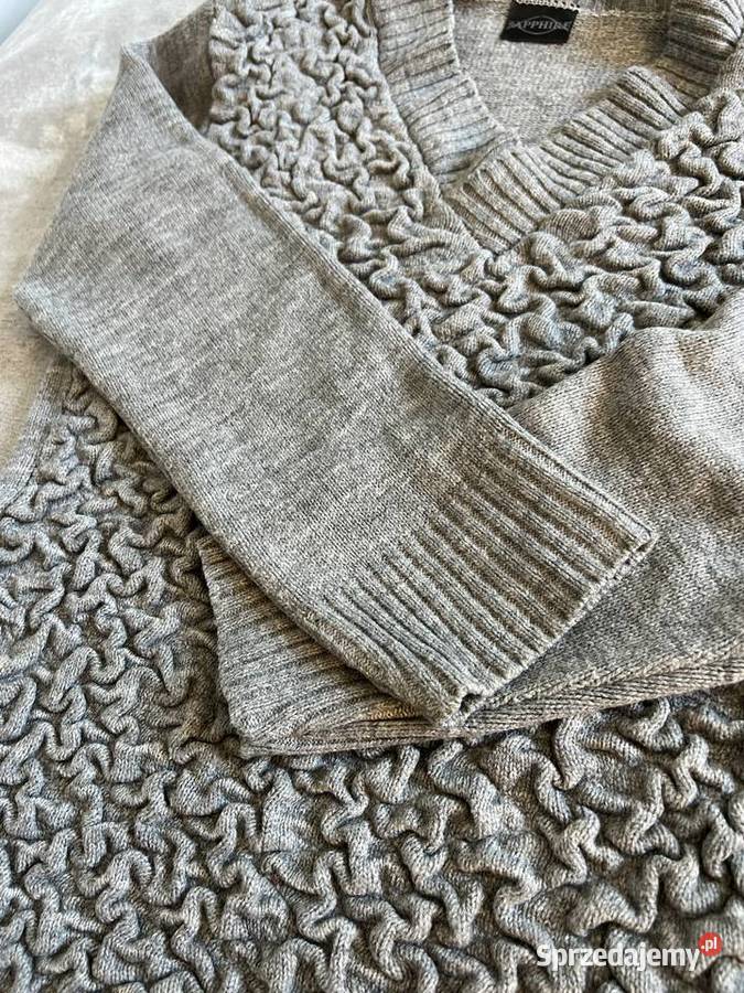 Sweter szary z dekoltem w serek Rozmiar 36(S) Jasło