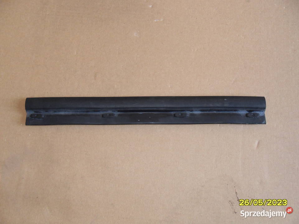 Uszczelka maski audi a5 q5 a4b8 8t0 823 126d Rok produkcji 2008 Poznań