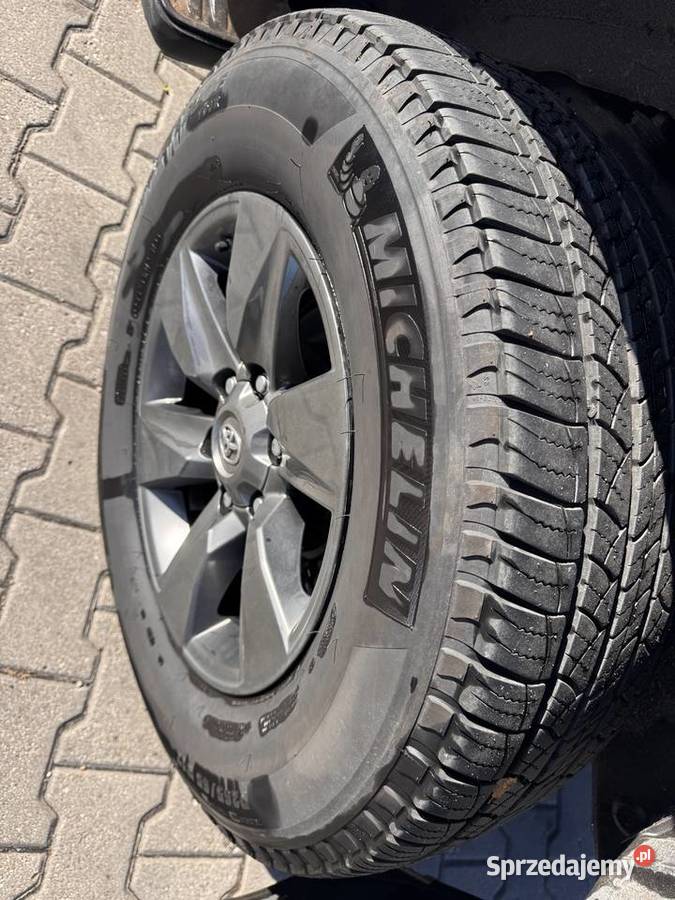 komplet alufelga i opona Land Cruiser 26565R17