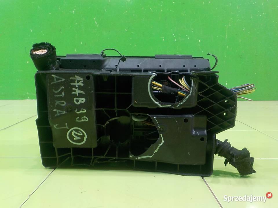 OPEL ASTRA J GTC 14T 16r 3D skrzynka osobowe Motoryzacja Suków