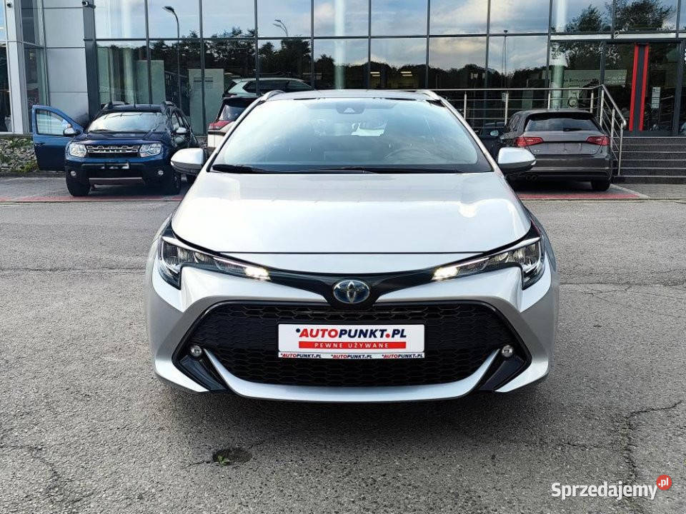 Toyota Corolla 2022r LED kamera asystenci NAVI Kraków sprzedam