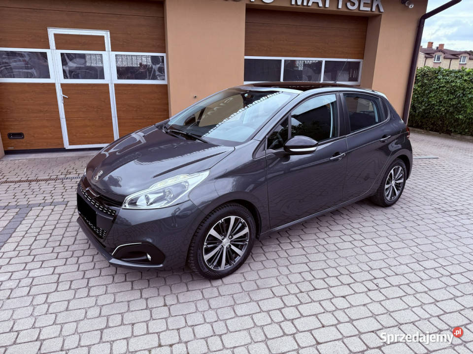 Peugeot 208 12 82 Klimatronik Kamera Panorama I śląskie Orzech