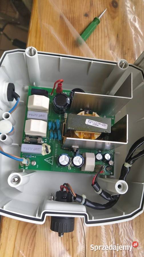 Odkurzacz Basenowy VORTEX 4WD inteligentny robot