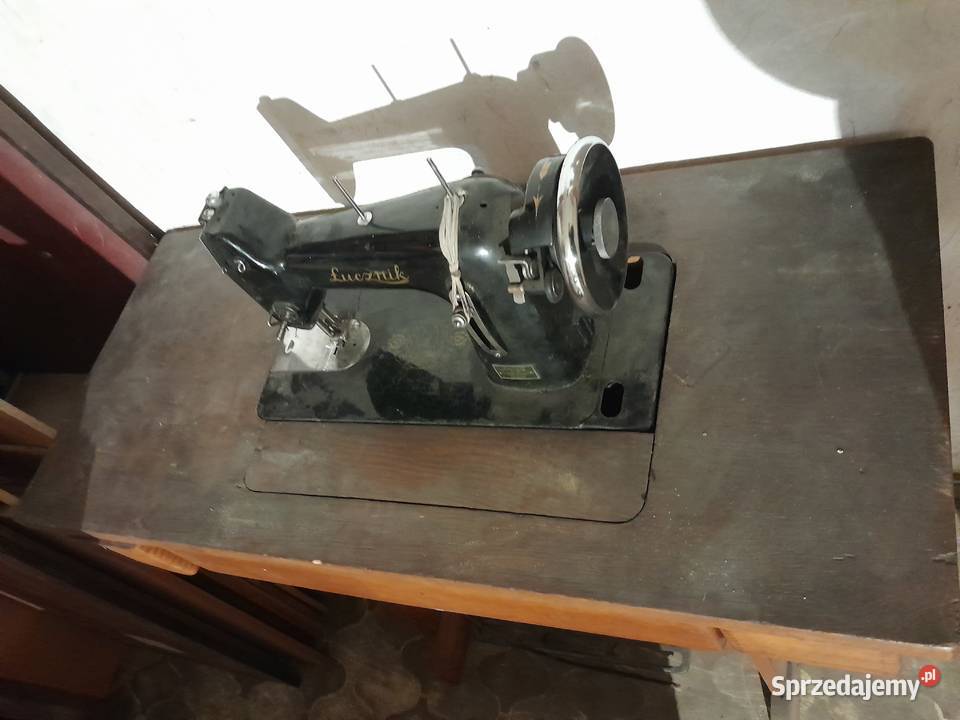 Stara maszyna do szycia Łucznik KL82 zabytek PRL Dąbrowa Górnicza sprzedam