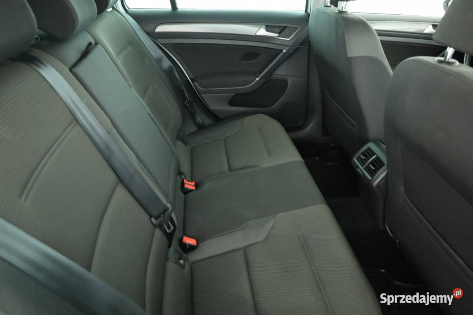 VW Golf 15 TSI biały Piaseczno