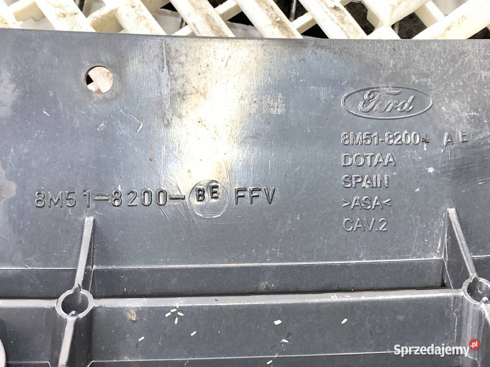 ATRAPA GRILL FORD FOCUS II 0412 8M518200BE Kombi osobowe