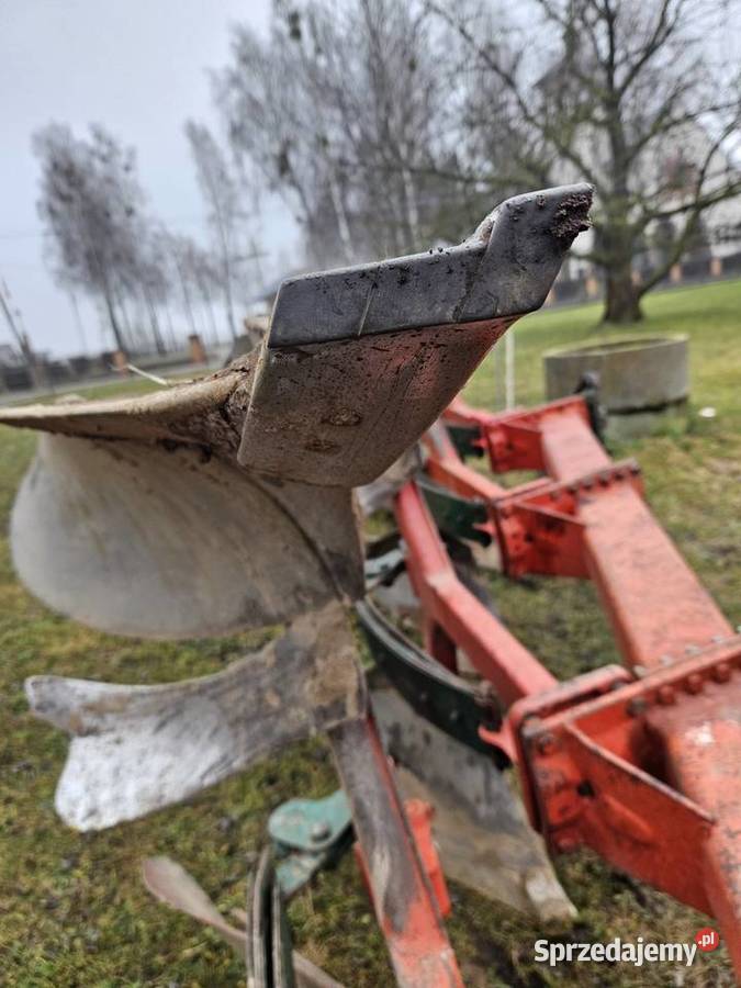 Pług Kverneland 4 skibowy obrotowy na resorze Kverneland