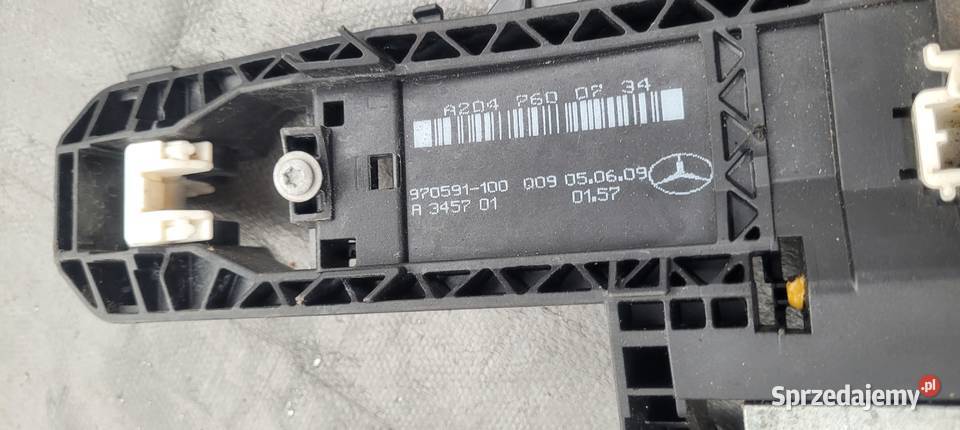 ZAMEK DRZWI LEWY PRZÓD MERCEDES W204 A2047202535 osobowe śląskie