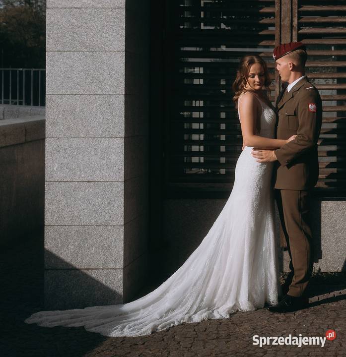 Suknia ślubna z trenem bogato zdobiona Oxford Rozmiar 38(M) małopolskie