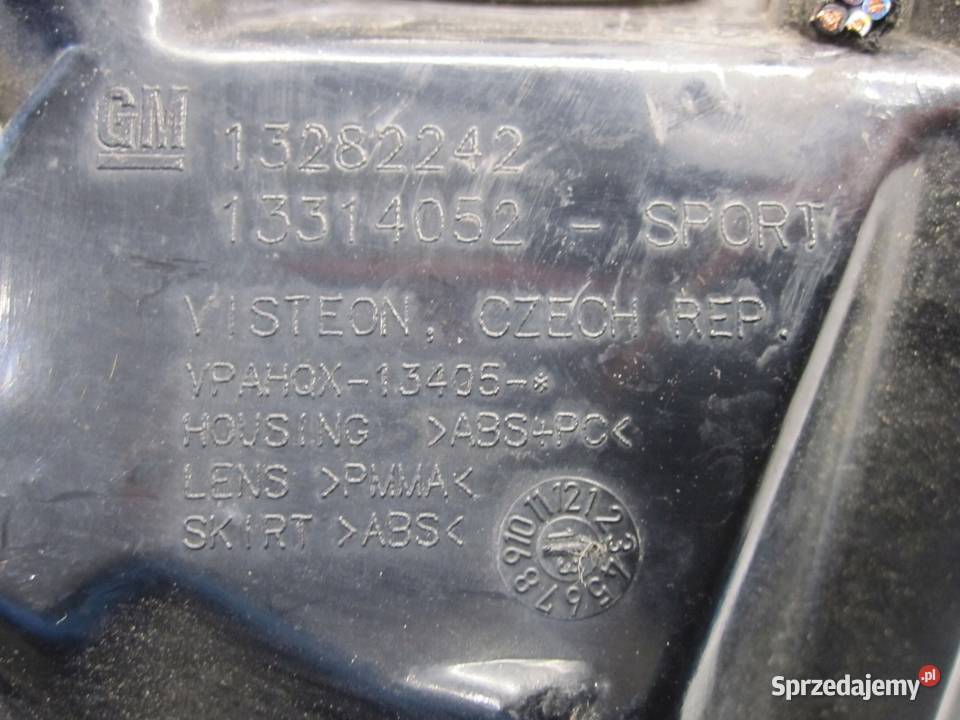 ASTRA J 13r lampa lewa tył 13314052 13282242 świętokrzyskie