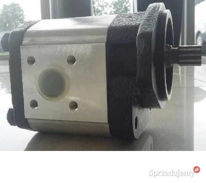 Pompa hydrauliczna John Deere AL15633562106220 Części zamienne mazowieckie Zbuczyn