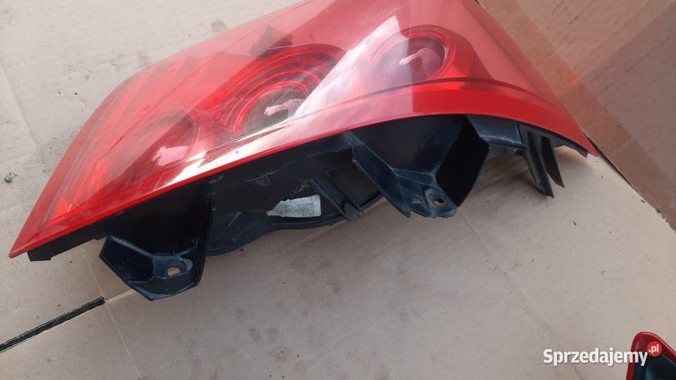 lampa tył tylna prawa lewa Nissan Primera P12 osobowe Dębno