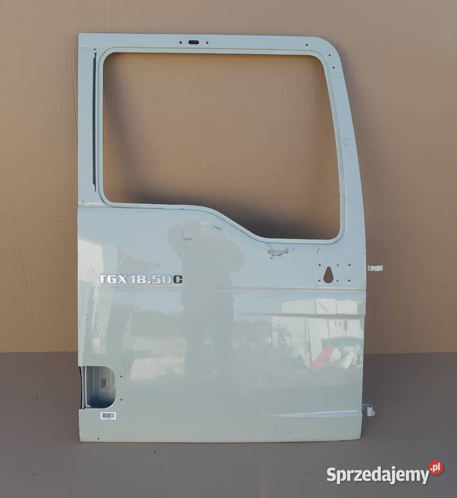 MAN TGX DRZWI PRAWE Trzciel