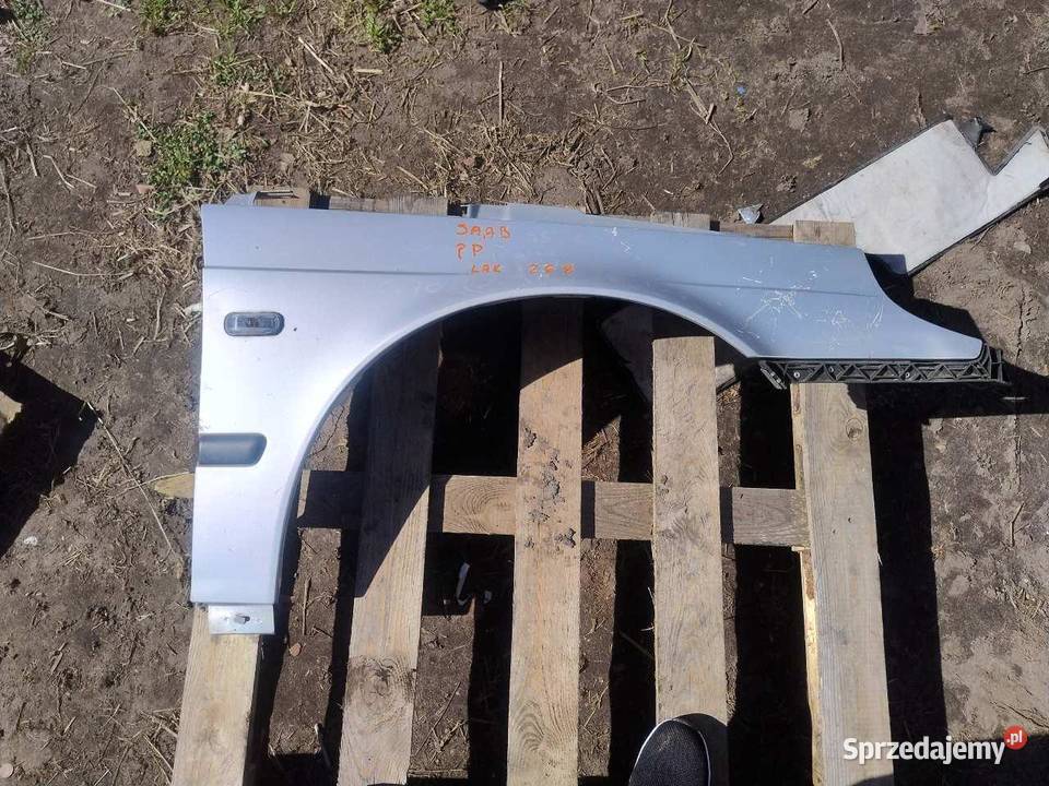 BŁOTNIK PRAWY PRZÓD SAAB 95
