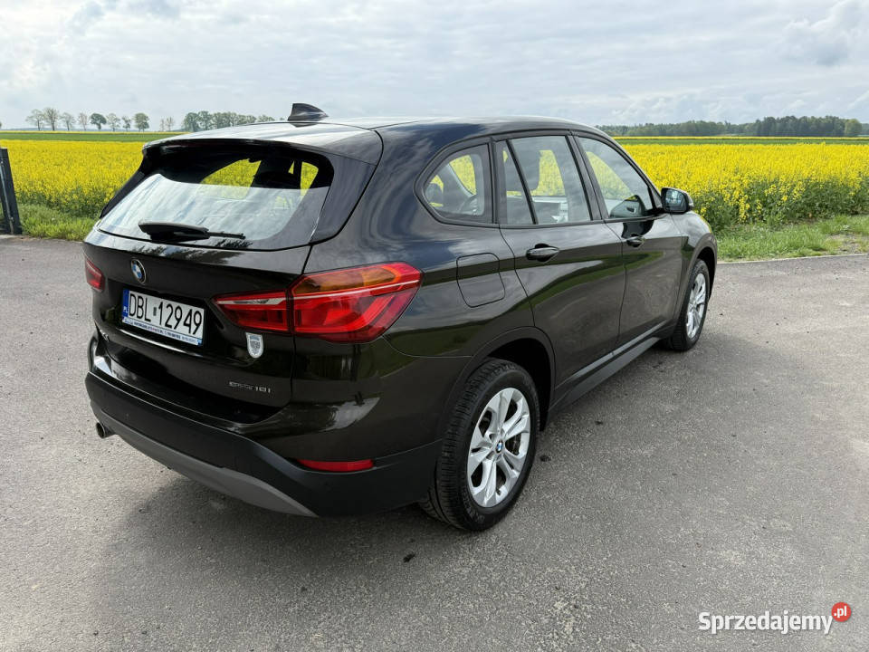 BMW X1 18i 140 121 Bezwypadkowy Zadbany Kamera 140KM sprzedam