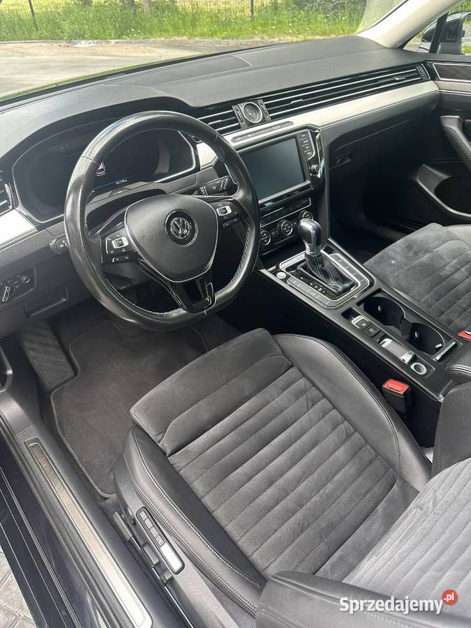 Volkswagen Passat GTE 2017 benzyna Wrząsowice