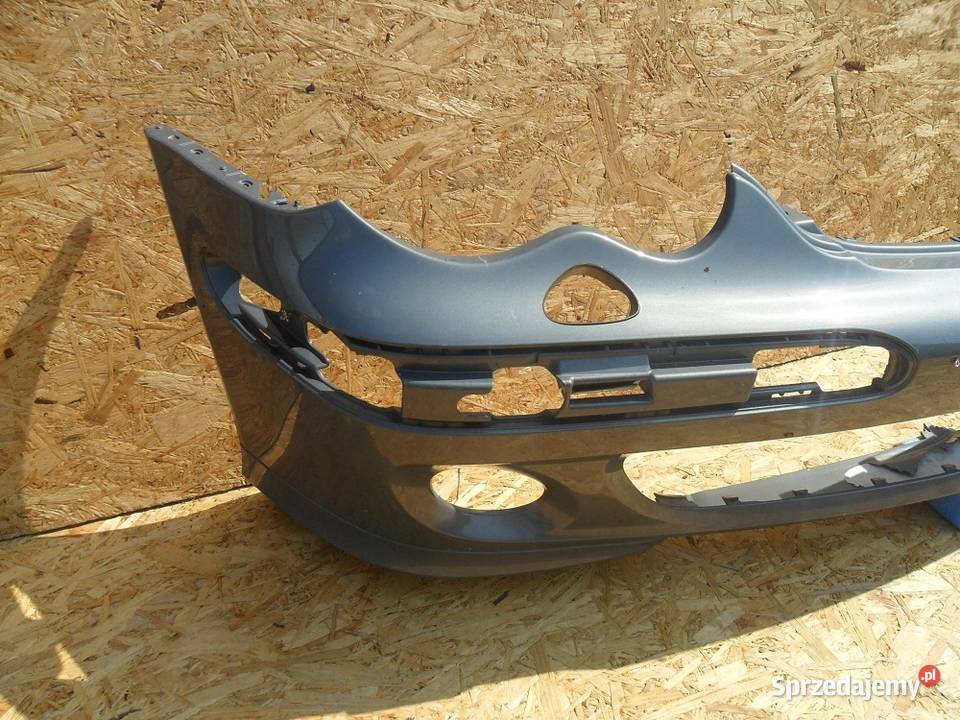 Mercedes CKlassa W203 2003 2004 2005 zderzak osobowe