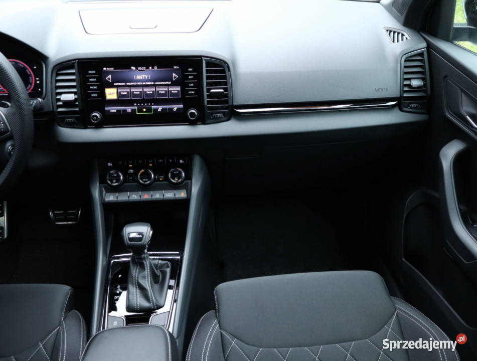 Skoda Karoq 15 TSI światła przeciwmgielne
