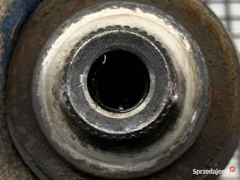 PÓŁOŚ PRAWY PRZÓD AUDI A4 B7 20 140 0408 PRZEGUB