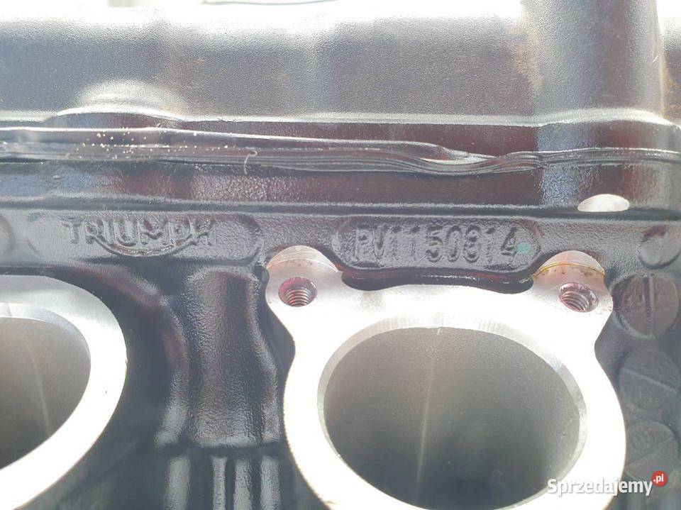 GŁOWICA TRIUMPH SPEED TRIPLE 1050 RS 2019 osobowe Lipno sprzedam