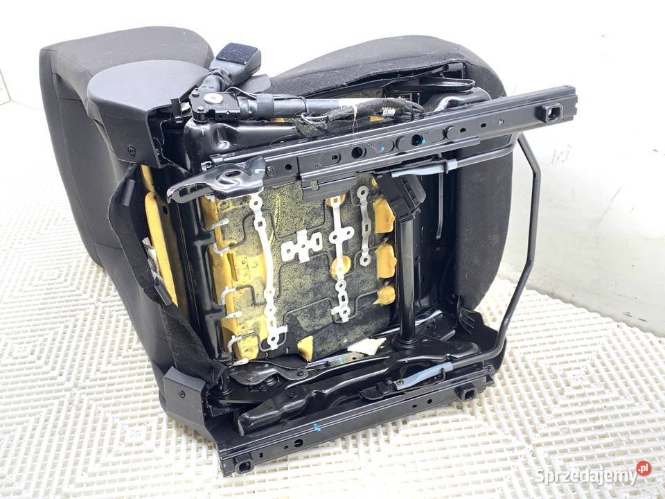 FOTEL LEWY PRZÓD OPEL CORSA E Hatchback podkarpackie sprzedam