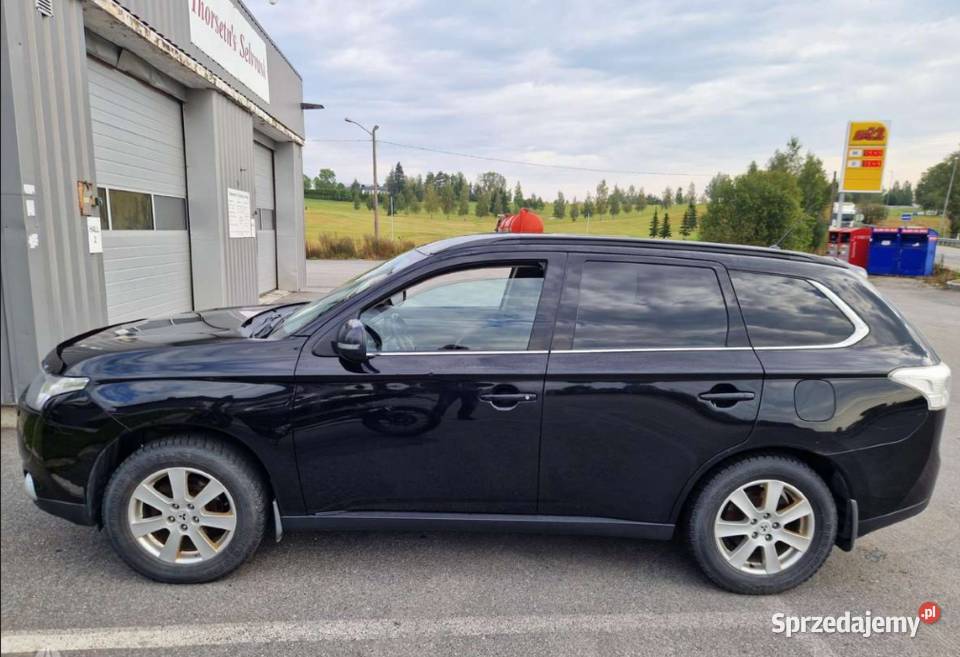 MITSUBISHI OUTLANDER Rok produkcji 2013 Siedliska