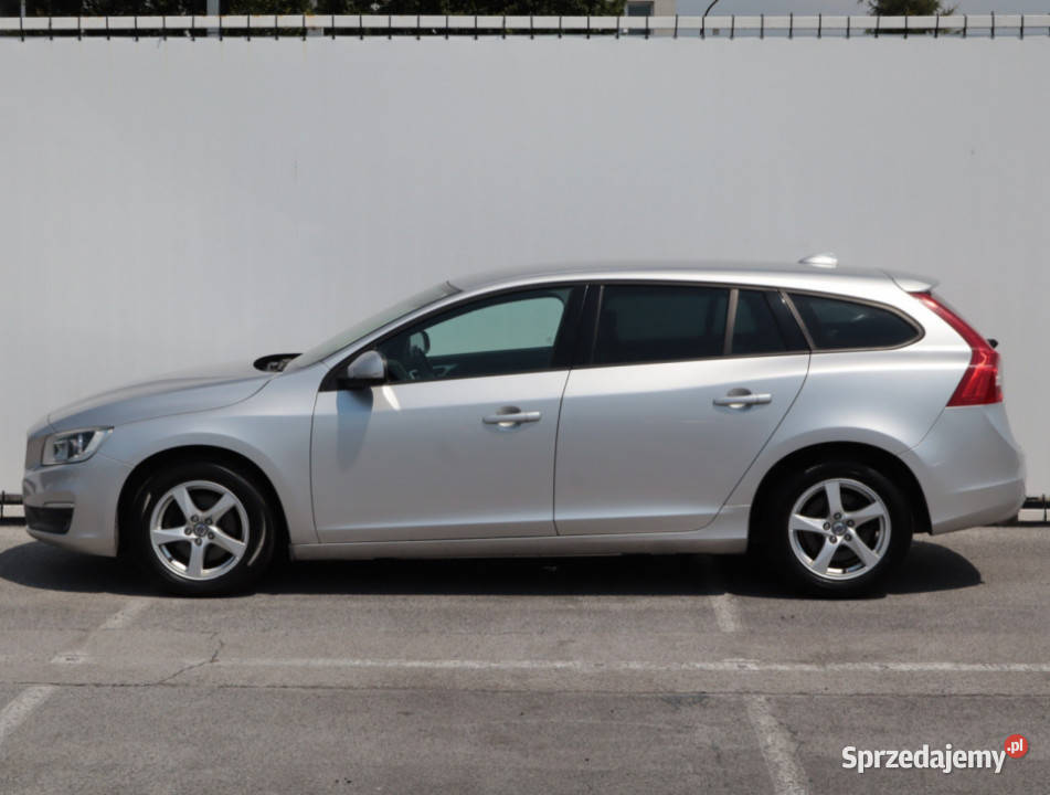 Volvo V60 T3 16 nieuszkodzony lubelskie Lublin