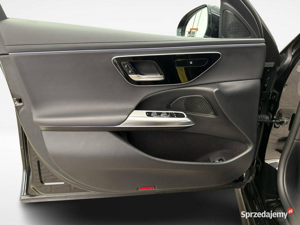 Mercedes E 220 20 220 d 4MATIC 197 Salon FVat asystent pasa ruchu