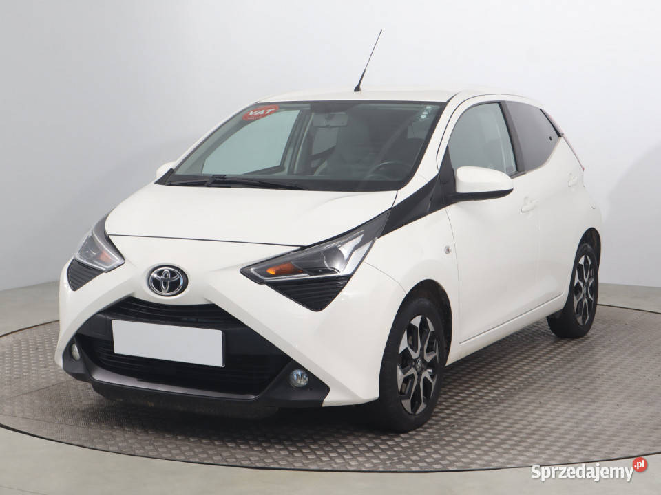 Toyota Aygo 10 VVTi Hatchback Bielany Wrocławskie